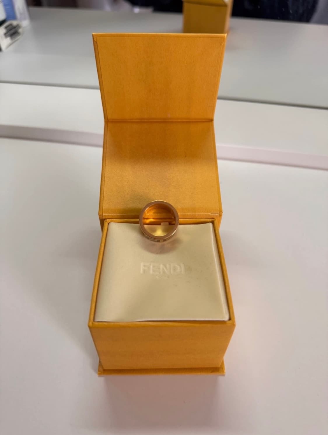 펜디 포레버링 상품이미지2