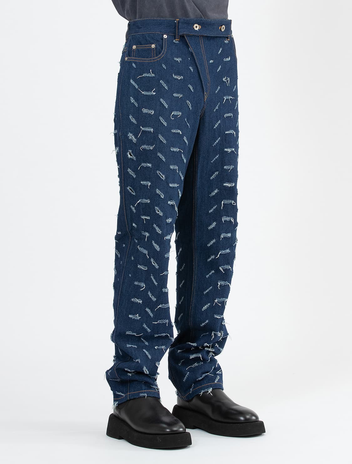 JUNTAEKIM 준태킴 시그니처 슬래쉬 데님팬츠 슬림진 비대칭 벨트 상품이미지6