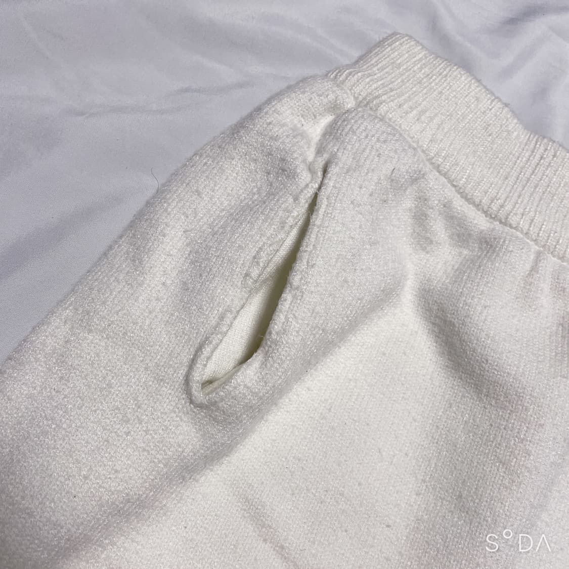 로에베 니트 반바지 상품이미지3