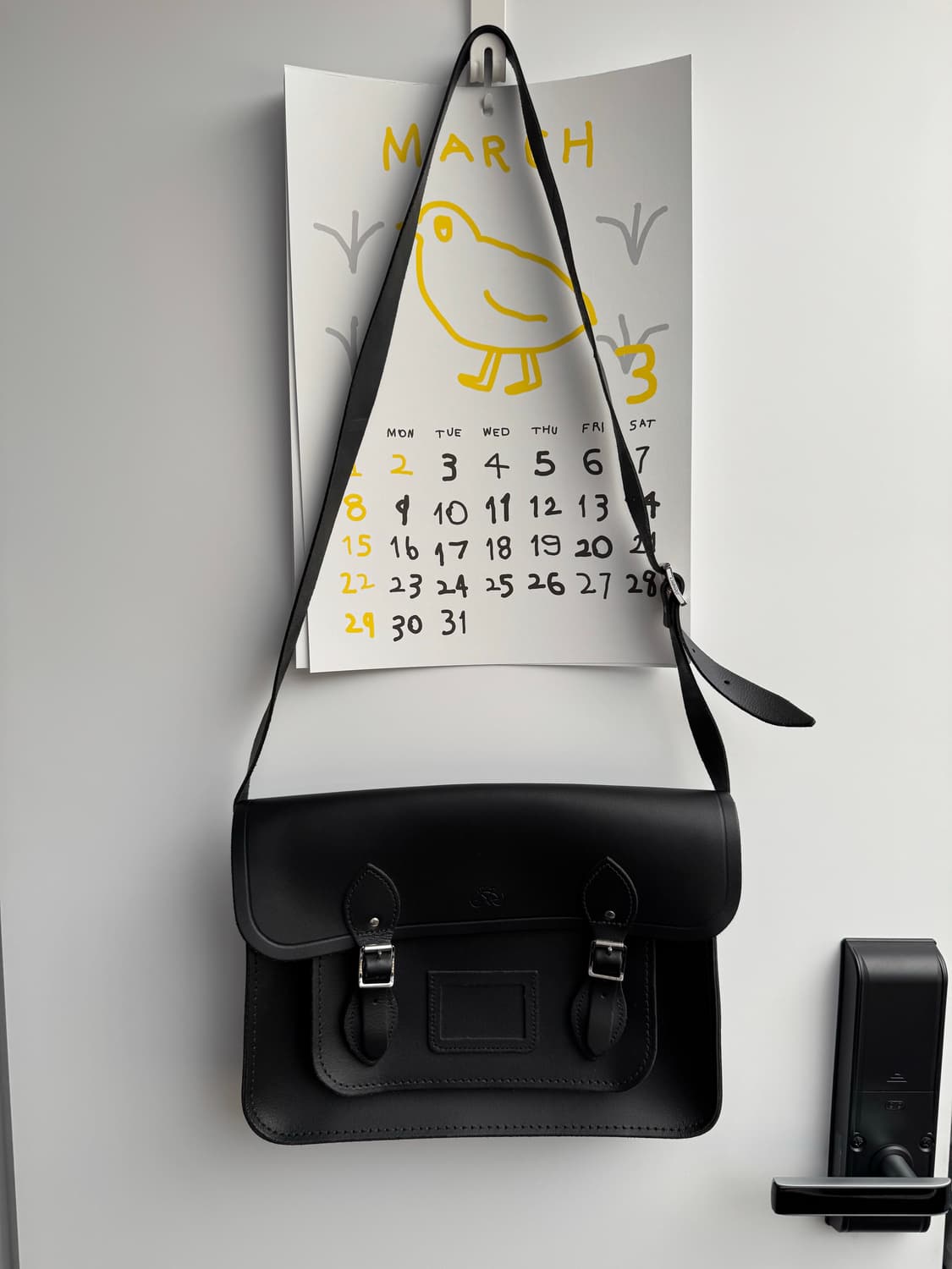 더 캠브리지 사첼백 블랙 13인치 상품이미지2