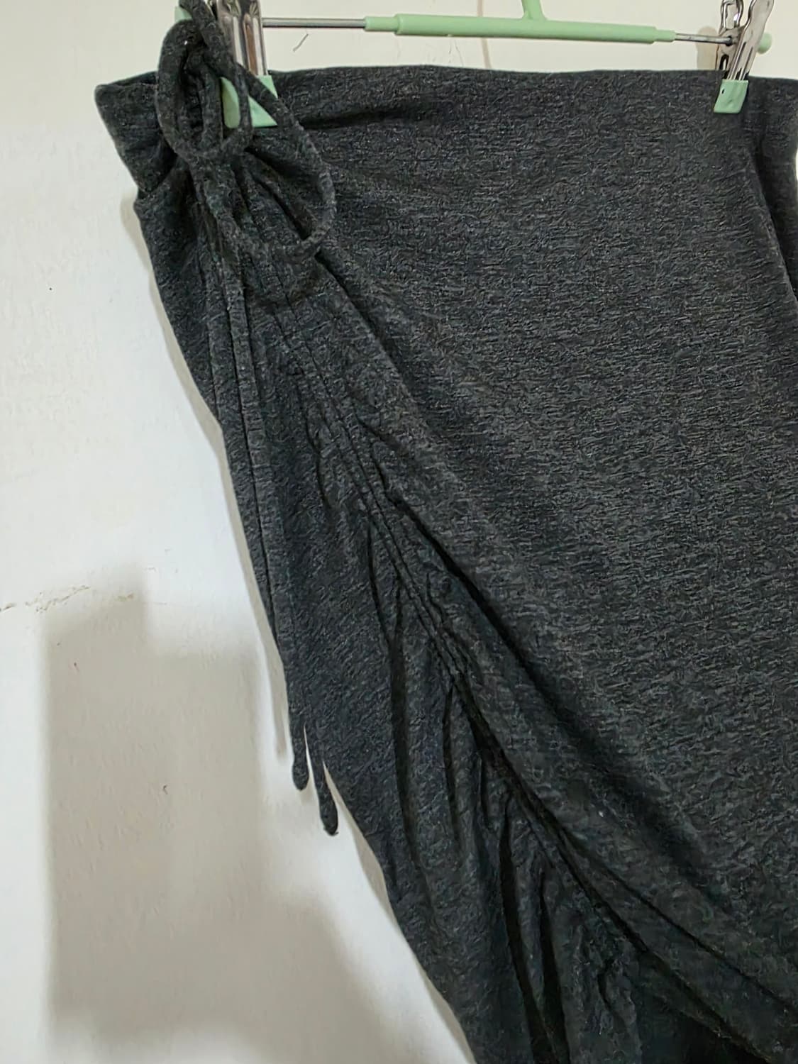 VOV 보브 그레이 언발런스 셔링. 스커트 55 세탁완료 상품이미지3