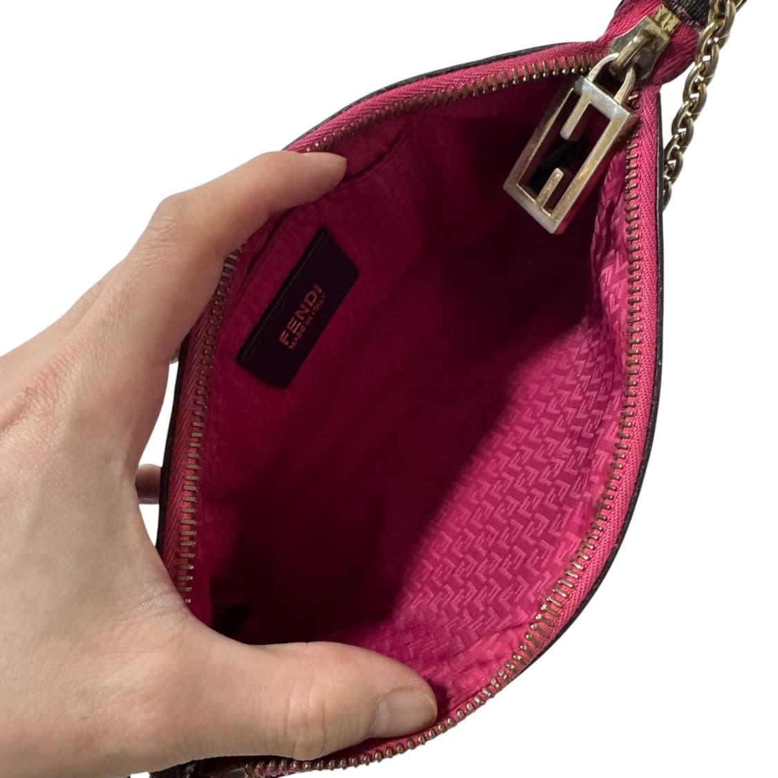 정품 펜디 주카 체인 파우치백 상품이미지4