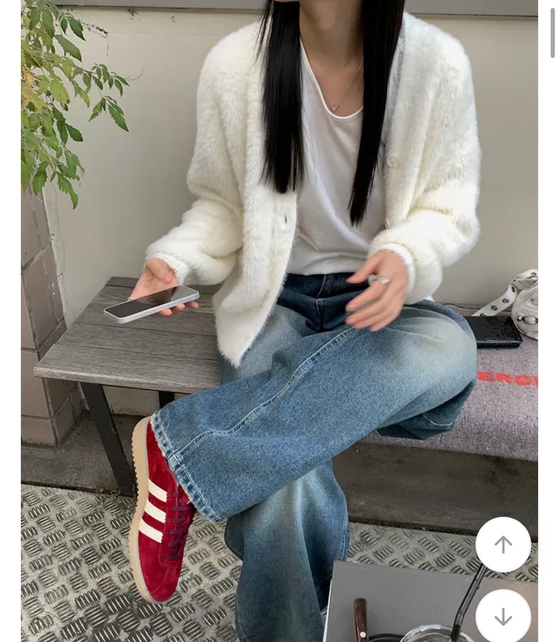 브이넥 퍼 가디건 화이트 상품이미지2