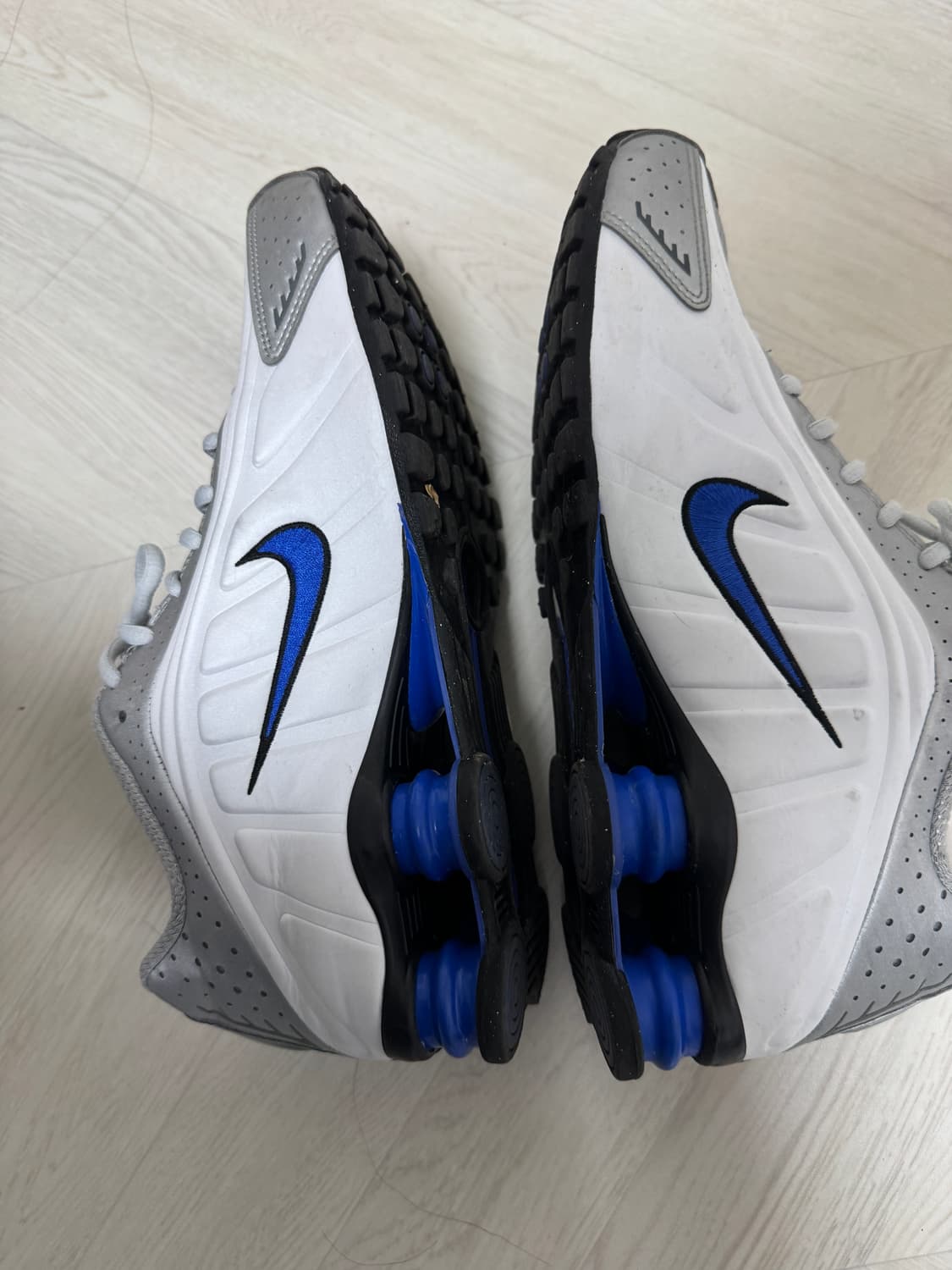 나이키 샥스 R4 화이트 레이서 블루 265mm 상품이미지5