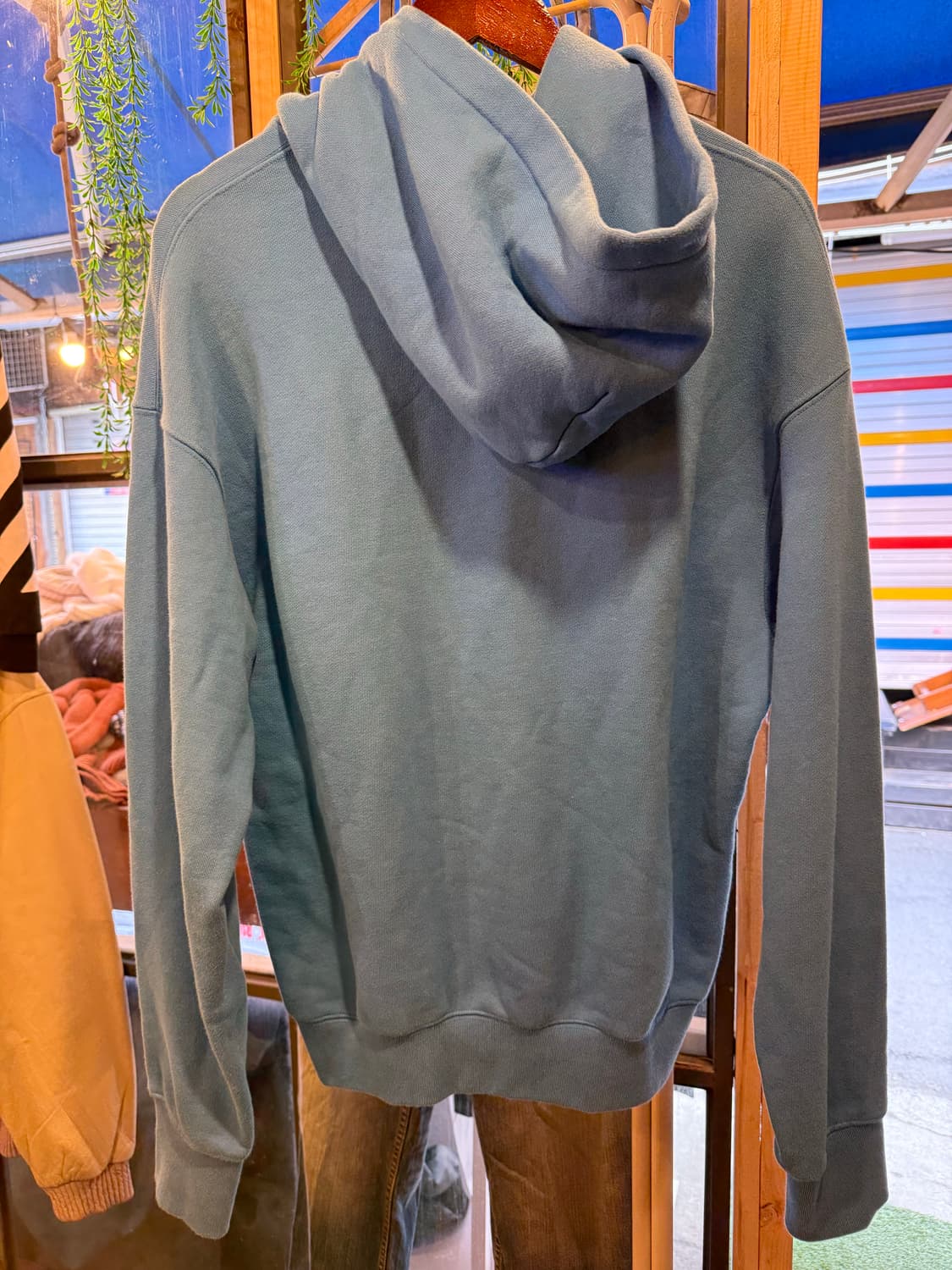 인템포무드 스카이 후드티 상품이미지4