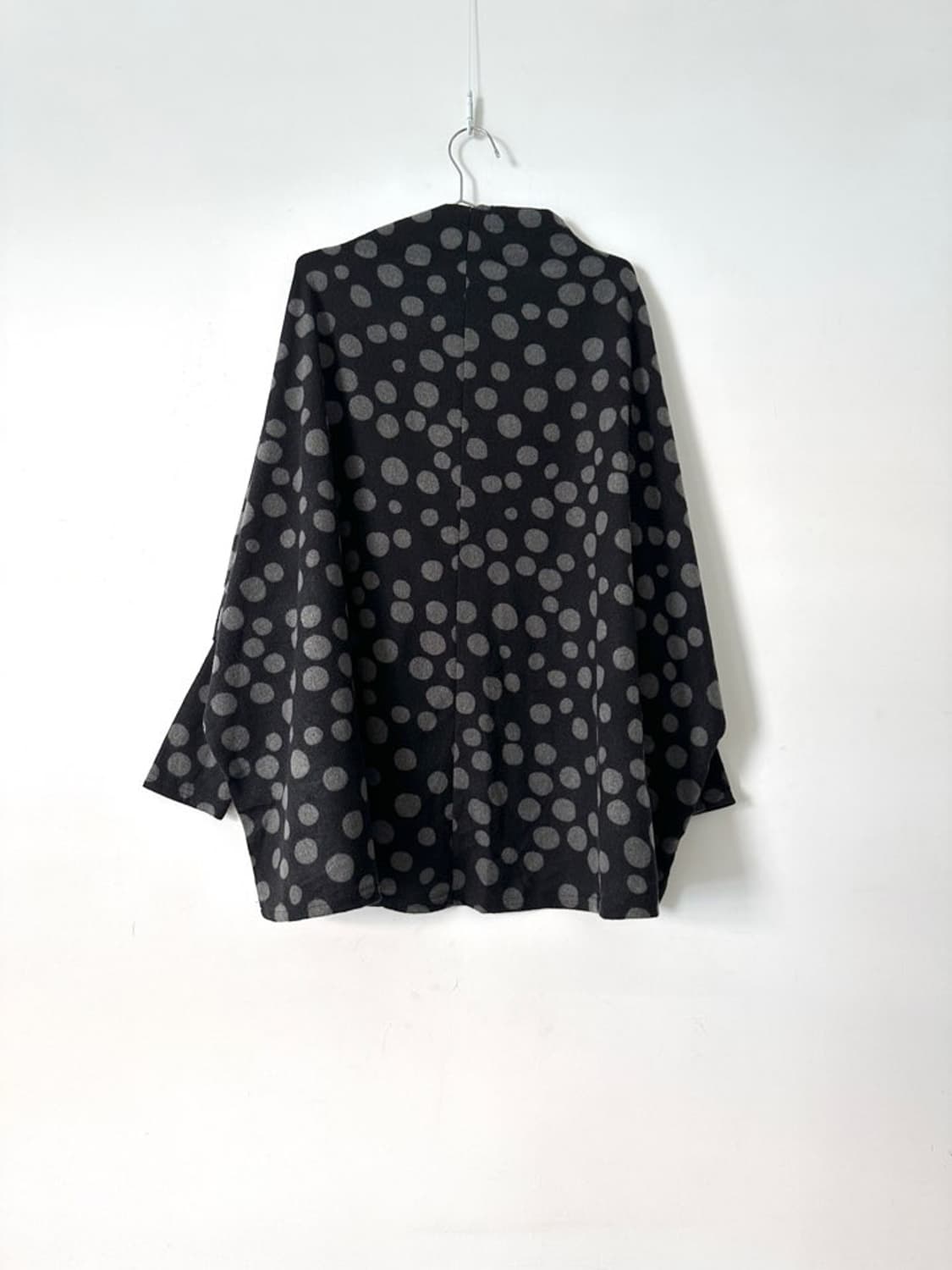 Dot poncho pocket top 상품이미지3