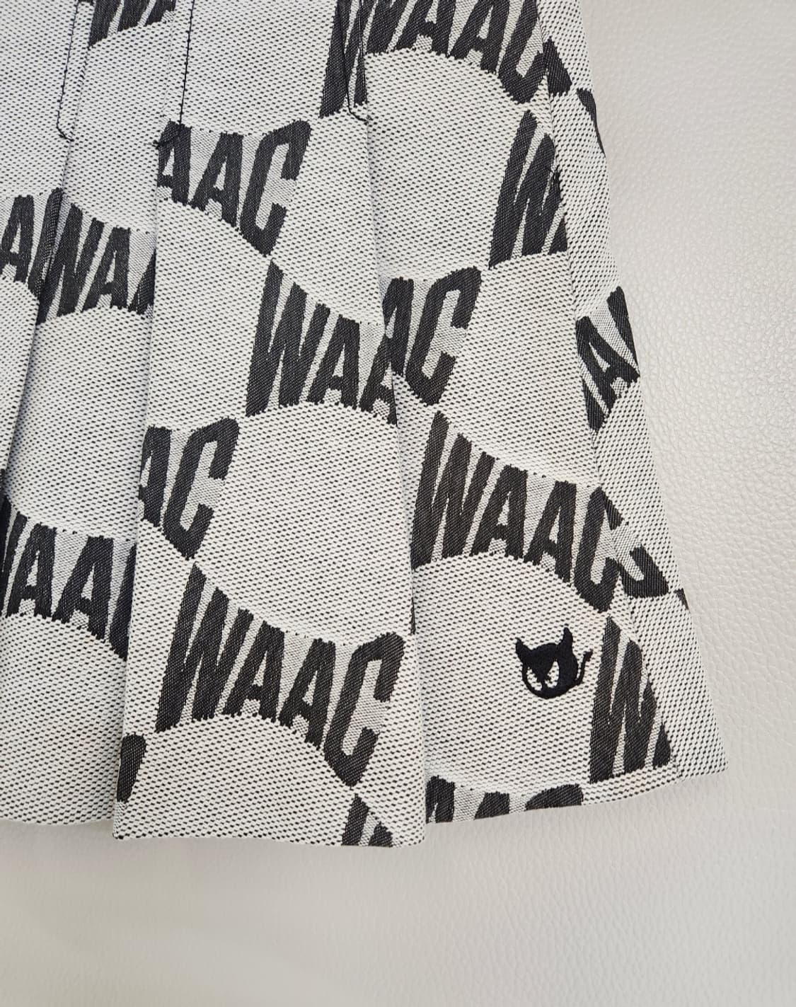 WAAC 왁 모노그램 자카드 레더라인 스커트 44사이즈 상품이미지6