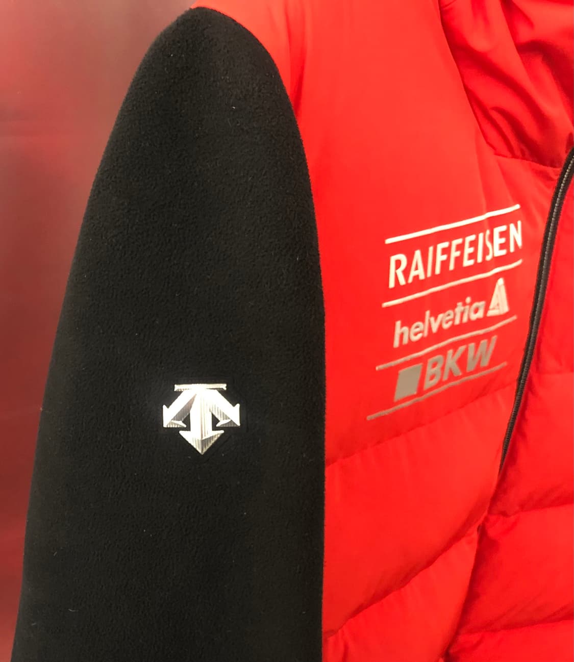 데상트 스위스 스키팀 패딩 105 상품이미지2