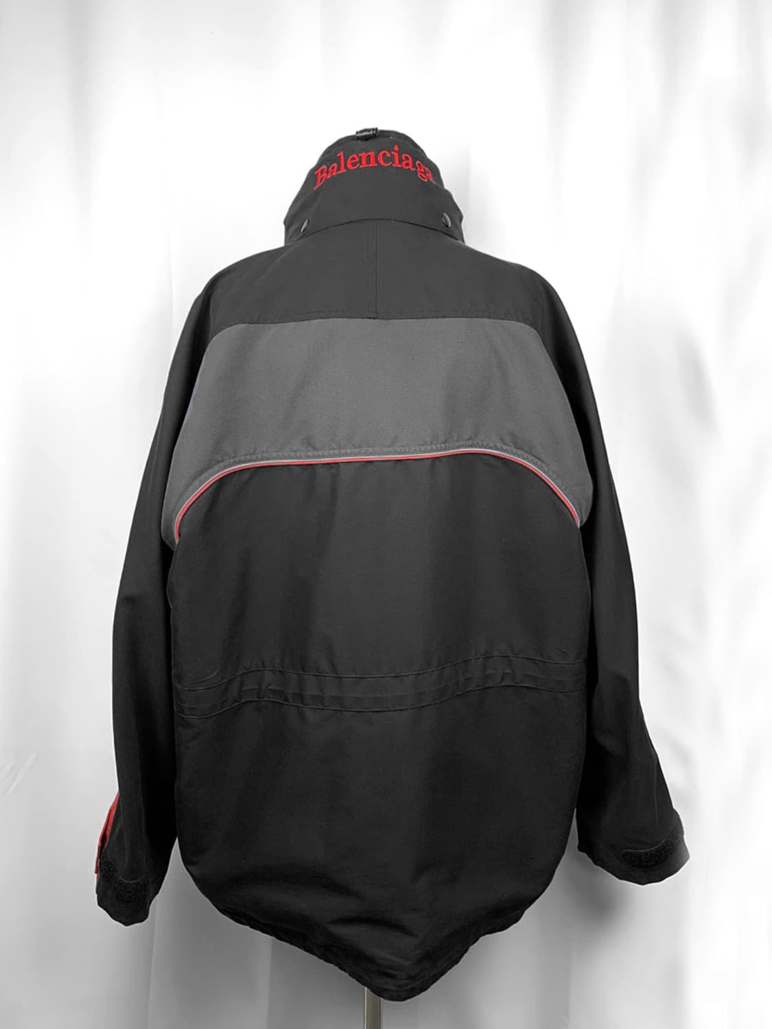 발렌시아가 웨이브로고 쉘파카 브레드 46 상품이미지2