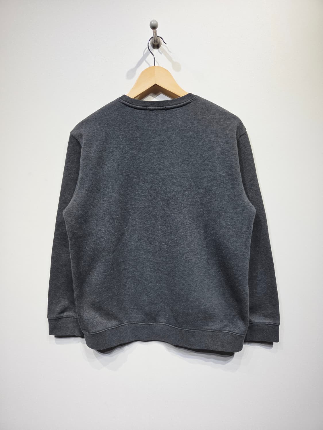 HAZZYS 헤지스 시그니처 자수 로고 기모 맨투맨 상품이미지6