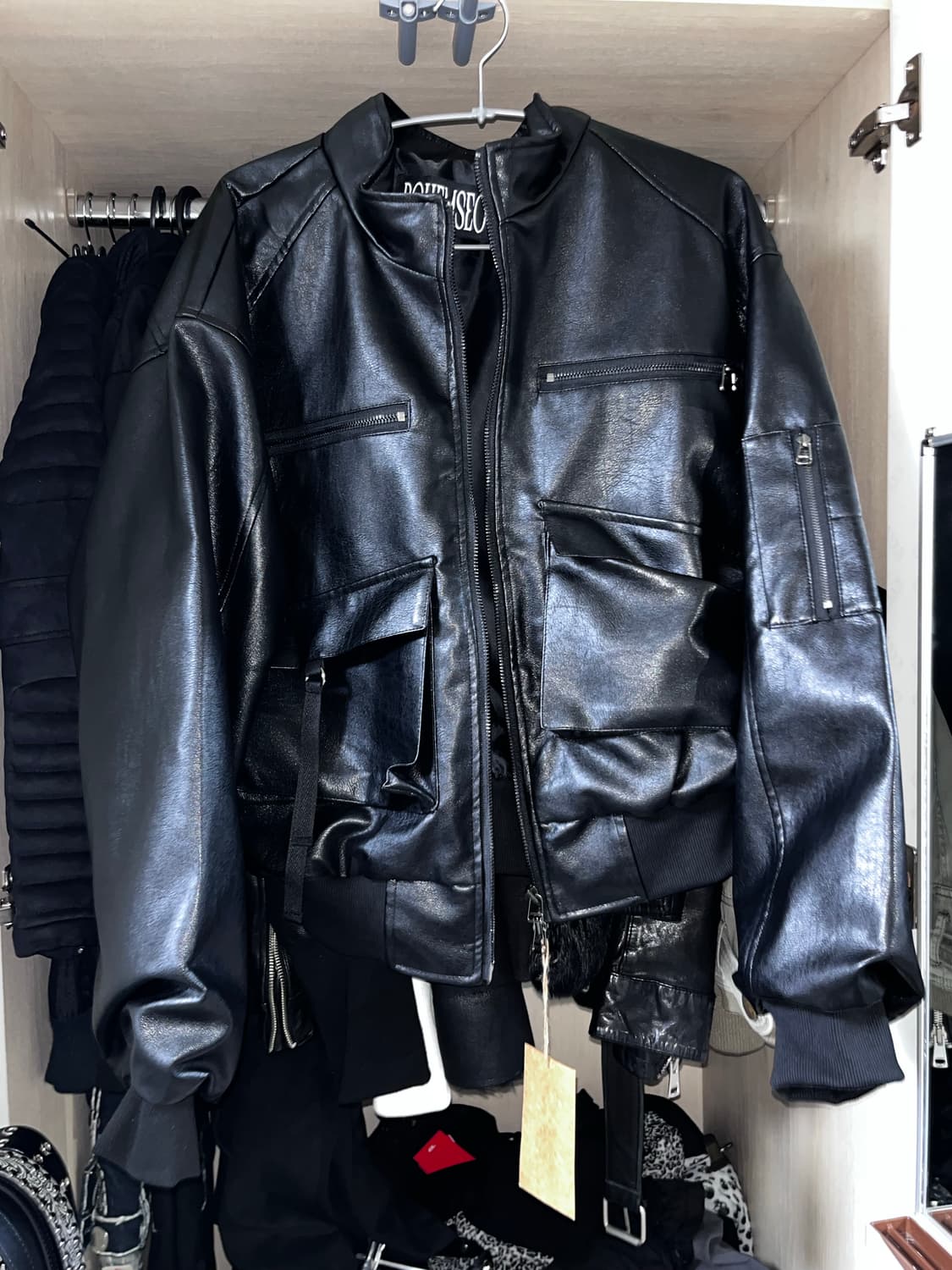 <새상품>HIGH NECK POCKET LEATHER JUMPE 상품이미지5