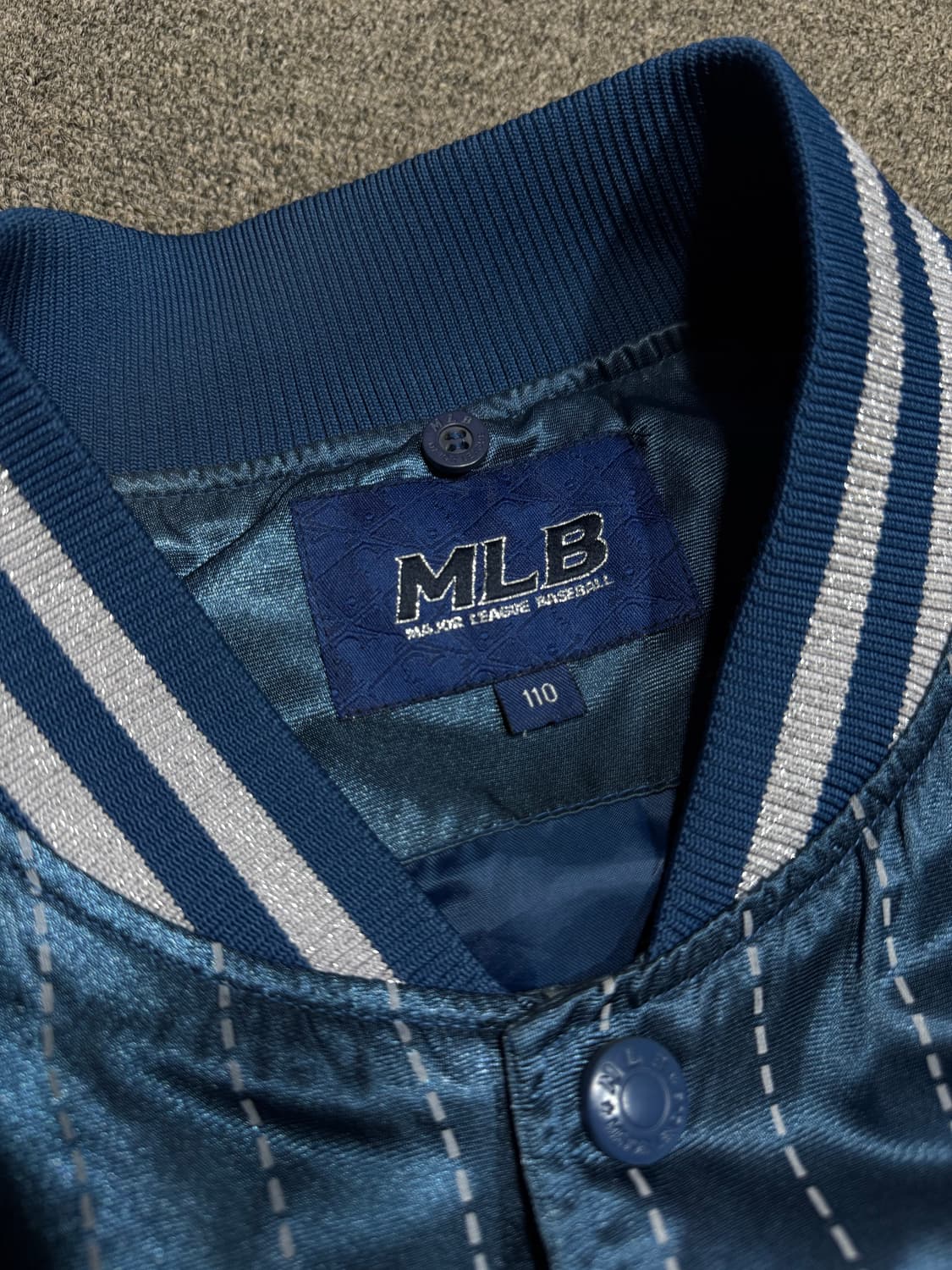 MLB 엠엘비 뉴욕 양키스 사틴 봄버자켓 상품이미지3