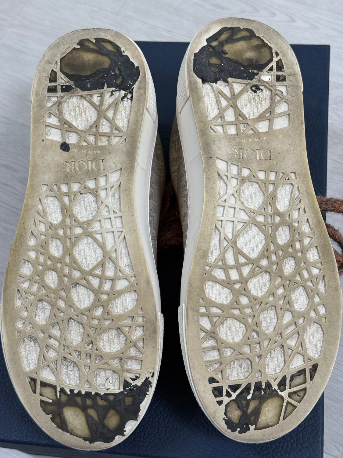 디올 b33 스니커즈 42사이즈 상품이미지4