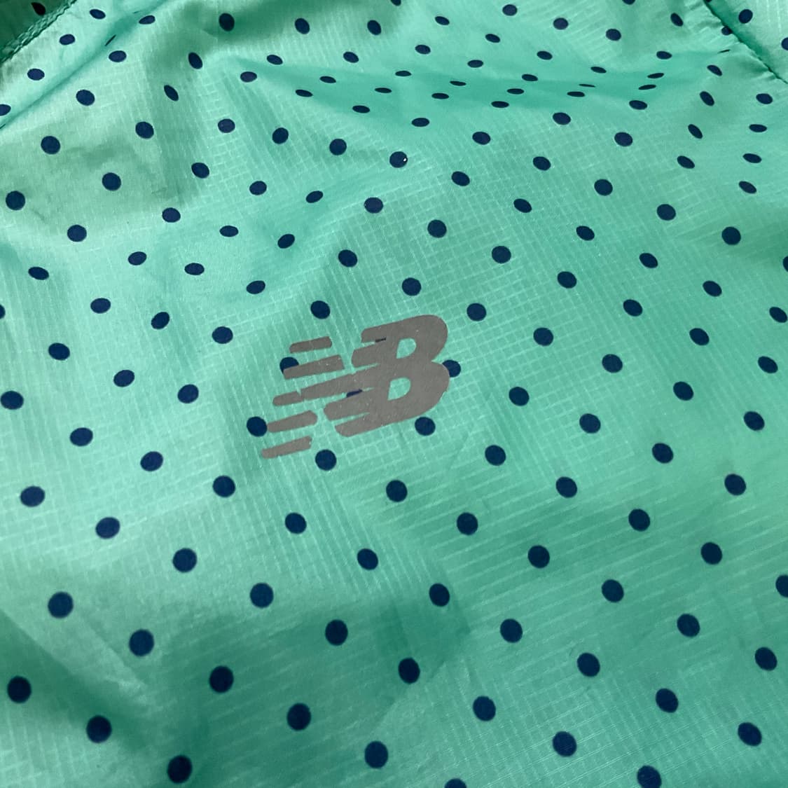 뉴발란스 민트 도트 후드 바람막이 85 윈드 브레이커 모리  상품이미지2