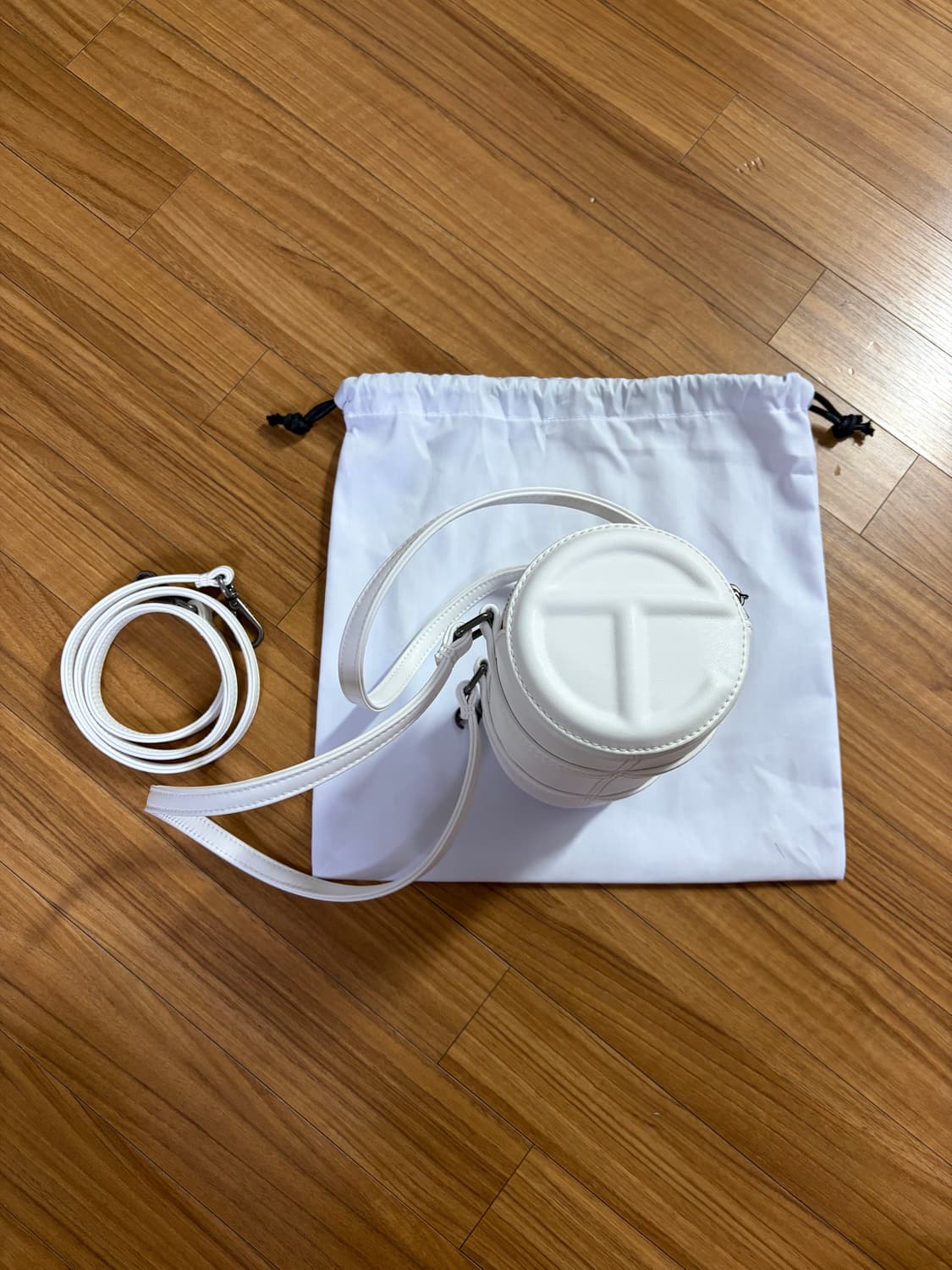 TELFAR 텔파 더플백 스몰 화이트 상품이미지3