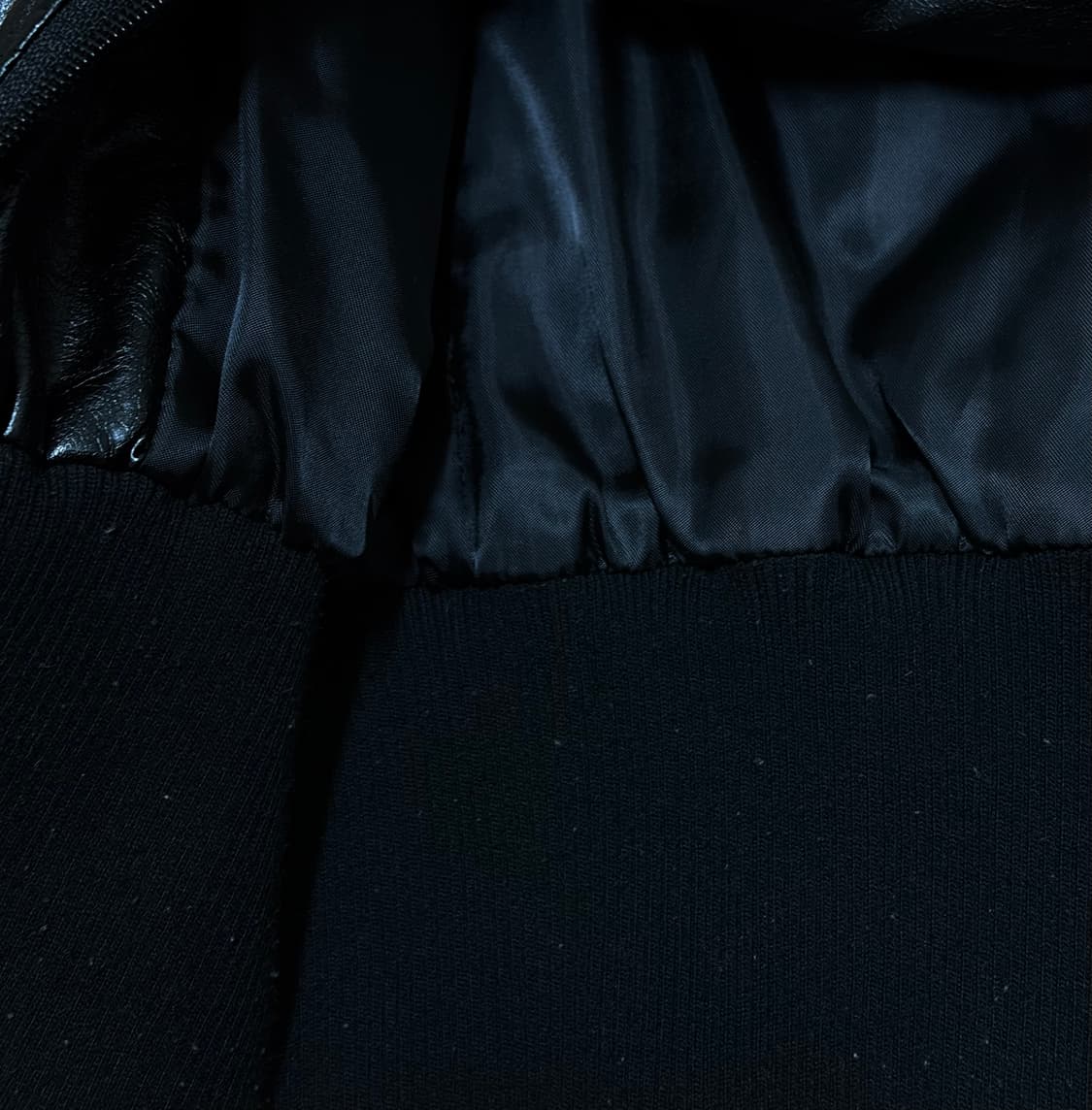 보헤미안서울 보헴서 리벳 포인트 밴딩 점퍼 레더 자켓 상품이미지9