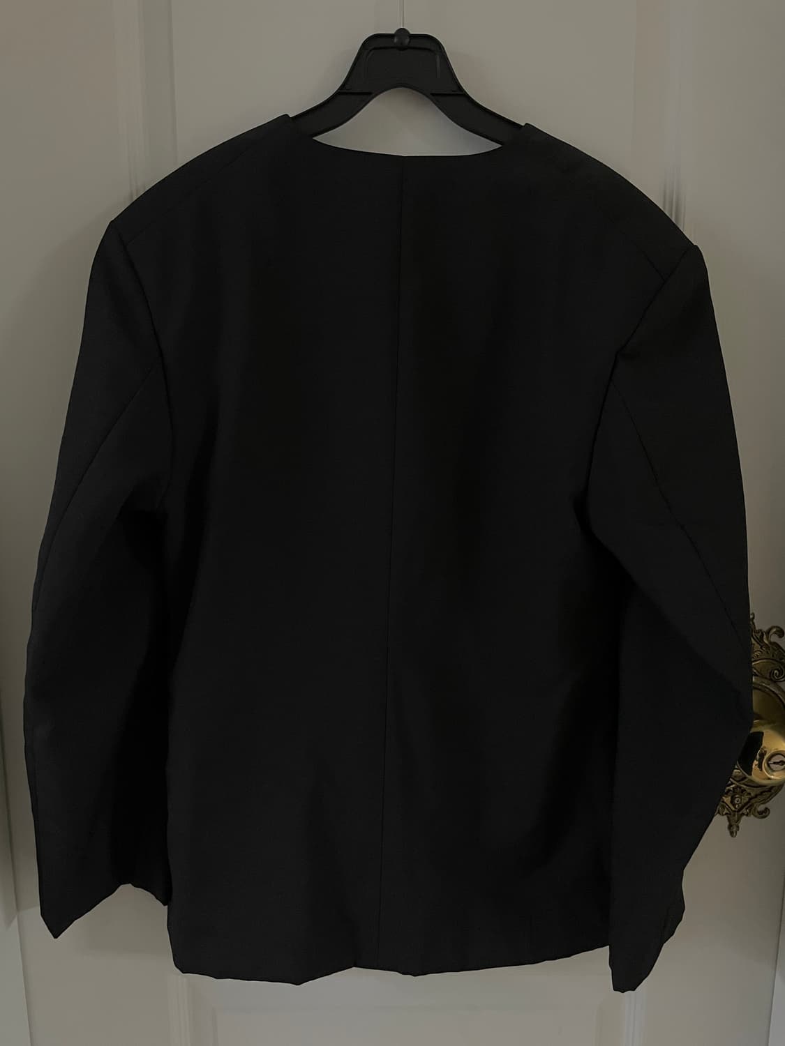 아모멘토 라운드 넥 패디드 자켓 ROUND NECK PADDED JACK 상품이미지2