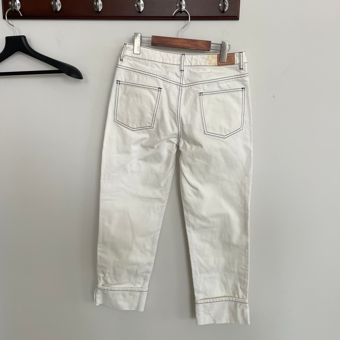 버버리 화이트 여성27 코튼 블랙 스티치 스탠다드 데님 팬츠 바지 상품이미지4