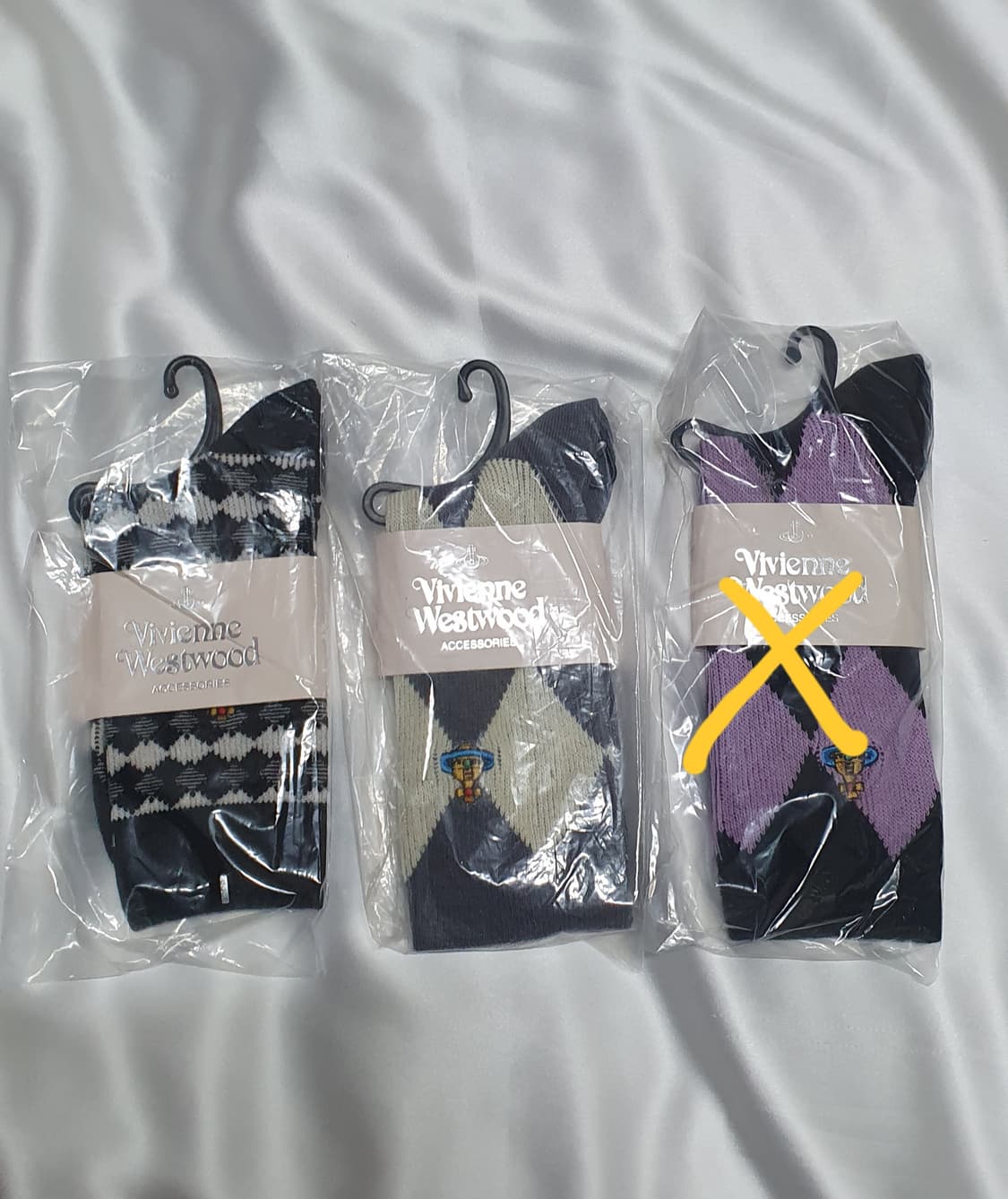 퍼플 그레이 크림 다이아투톤 아가일 체크 패턴 비비안웨스트우드 양말 상품이미지1