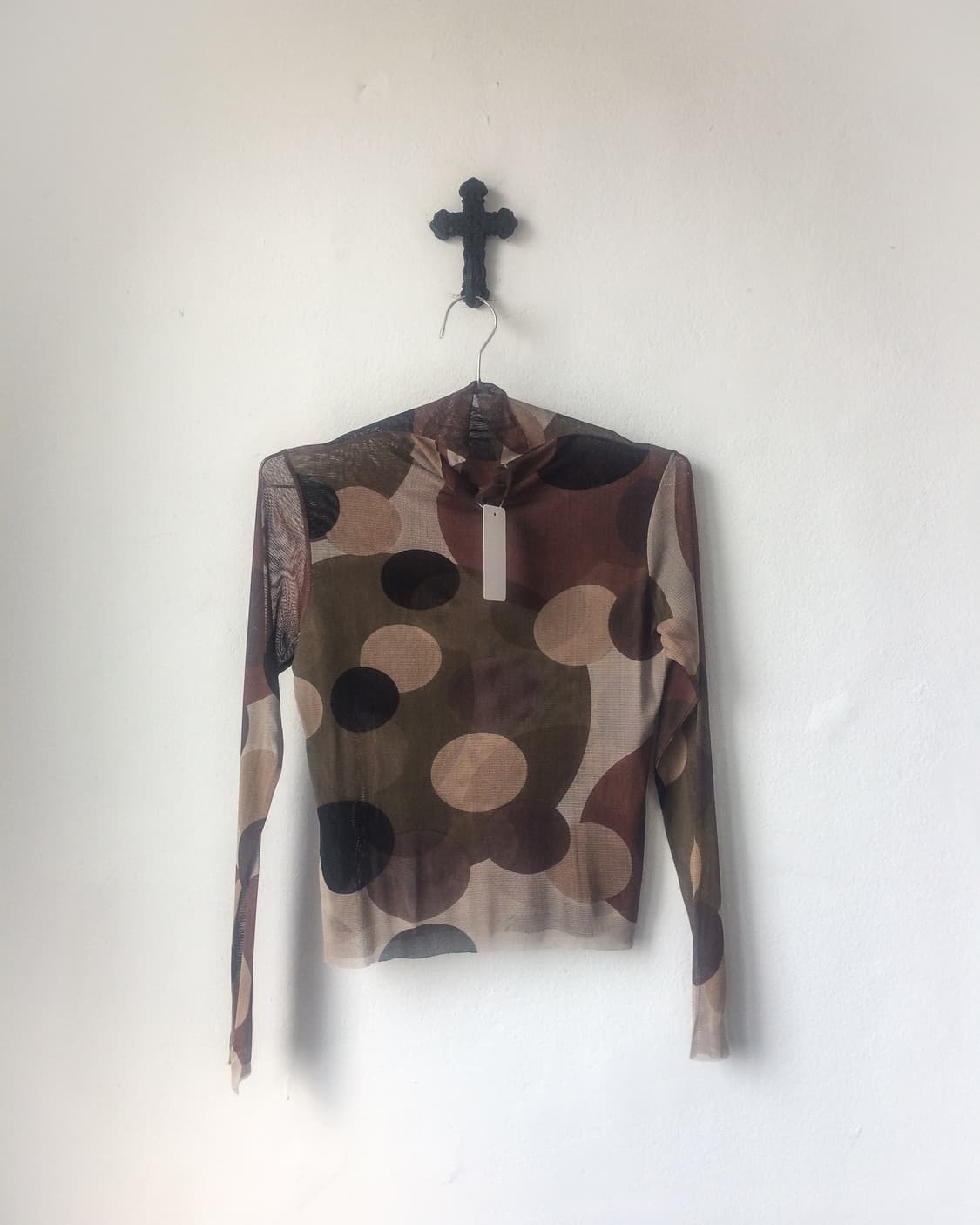 Dot pattern high neck mesh sleeve 상품이미지1
