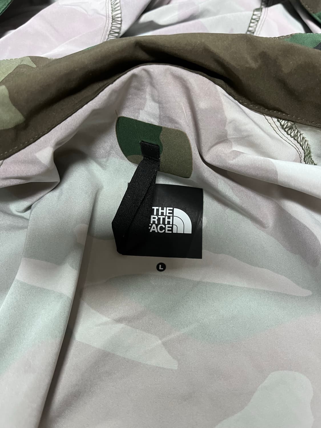 노스페이스 재팬 바람막이 카모 L 상품이미지3