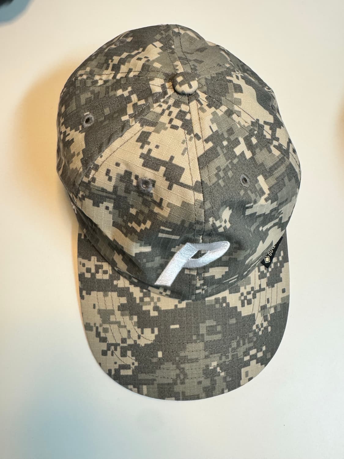 Palace RS Gore-Tex Pal Hat Camo Desert - 상품이미지1