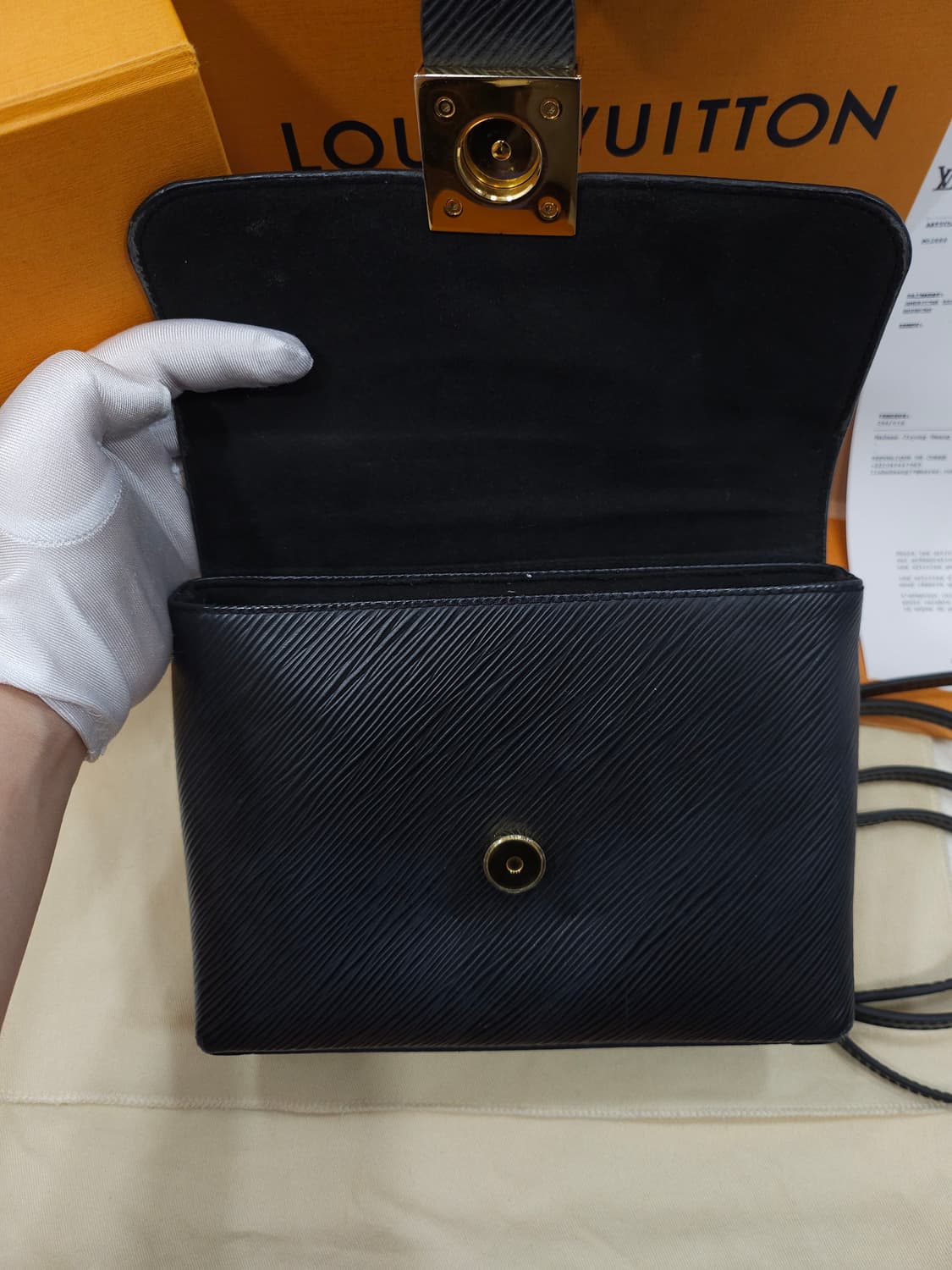 루이비통 록키bb 에삐 크로스백 상품이미지5