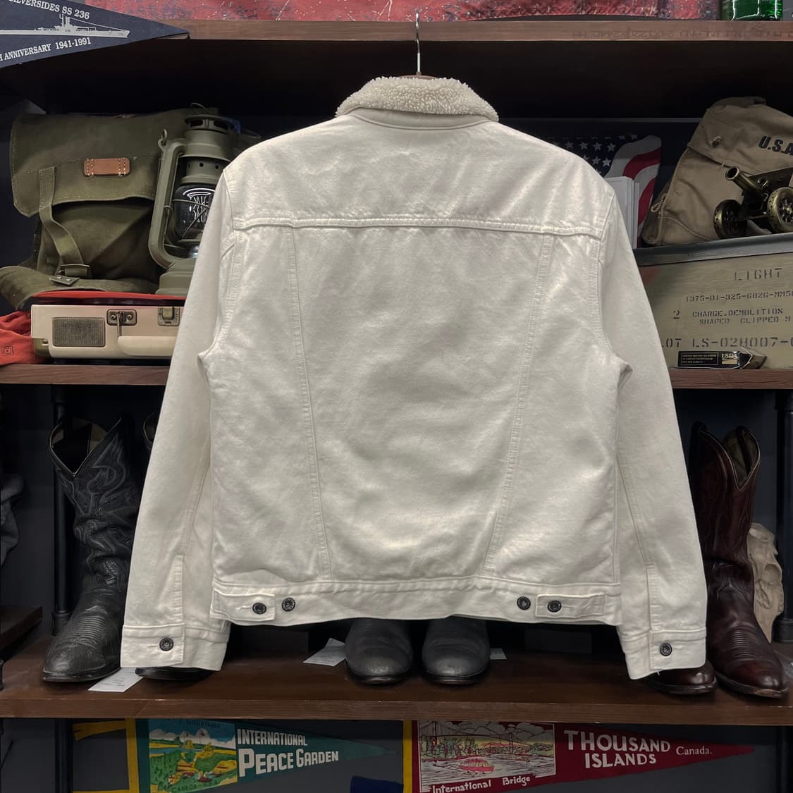 리바이스 타입 3 쉐르파 화이트 데님 트러커 자켓 상품이미지2