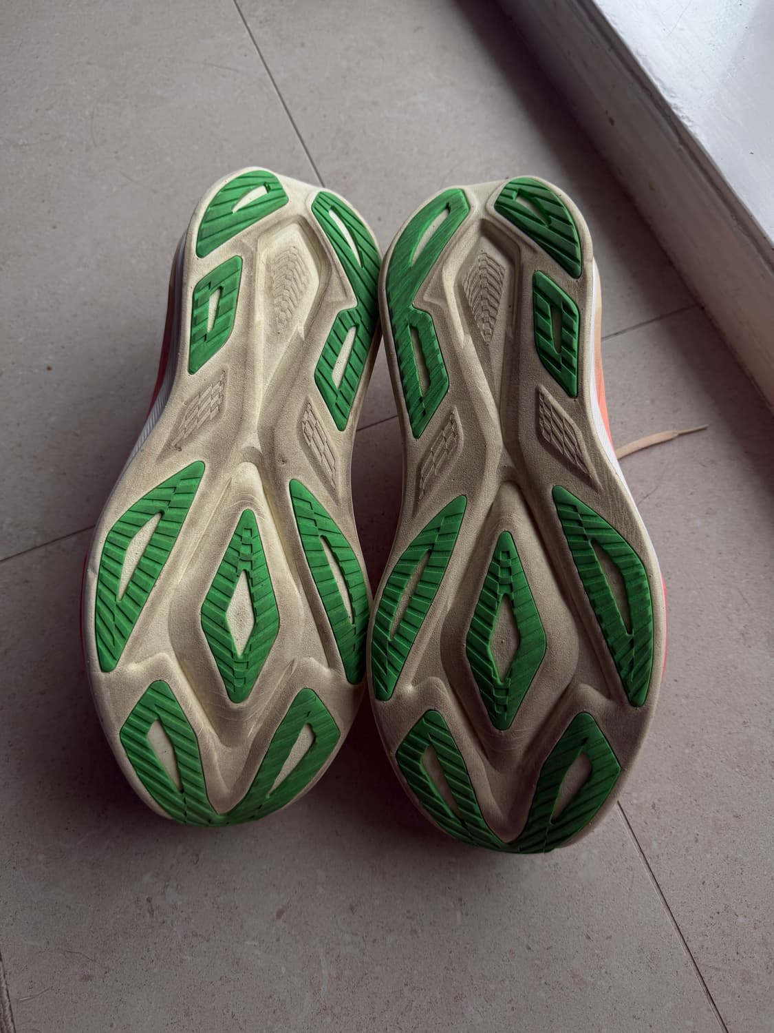 아식스 슈퍼블라스트3 러닝화 290mm 상품이미지3