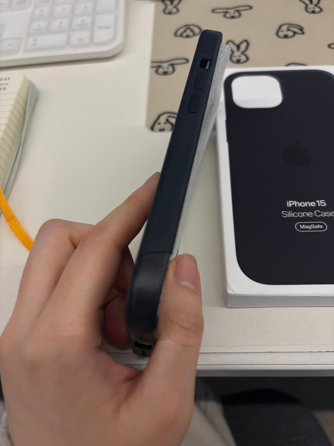 아이폰15 정품 실리콘 케이스 상품이미지4