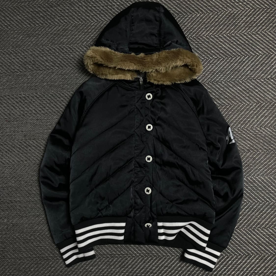 아디다스 y2k 크롭 퍼 패디드 후드 점퍼o 5379 상품이미지1