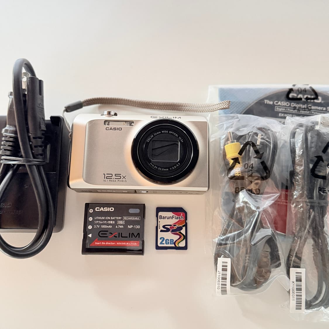 ✨츄 픽ex-h15후속모델✨미품 카시오 엑슬림 ex-h30 빈티지디카 상품이미지2