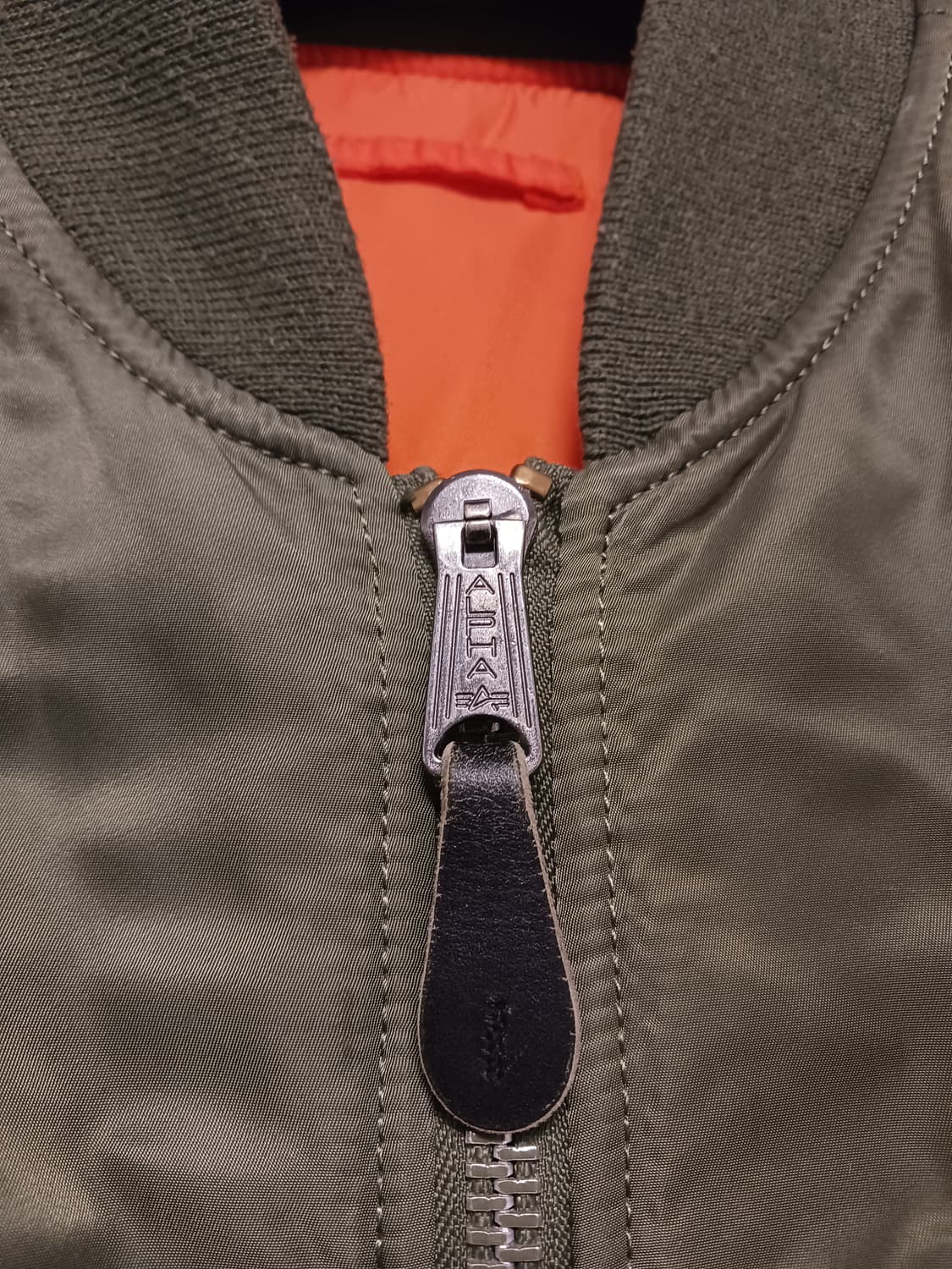 알파인더스트리  리버시블  MA-1 항공점퍼. 상품이미지2