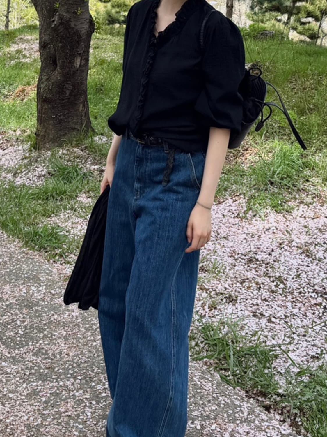 DEMELY 링클 컬리 블라우스 새상품 블랙 상품이미지2