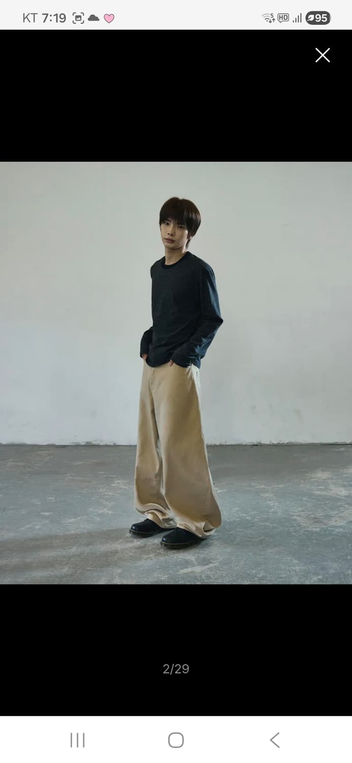 시그니처 팬츠 판매합니다 상품이미지1