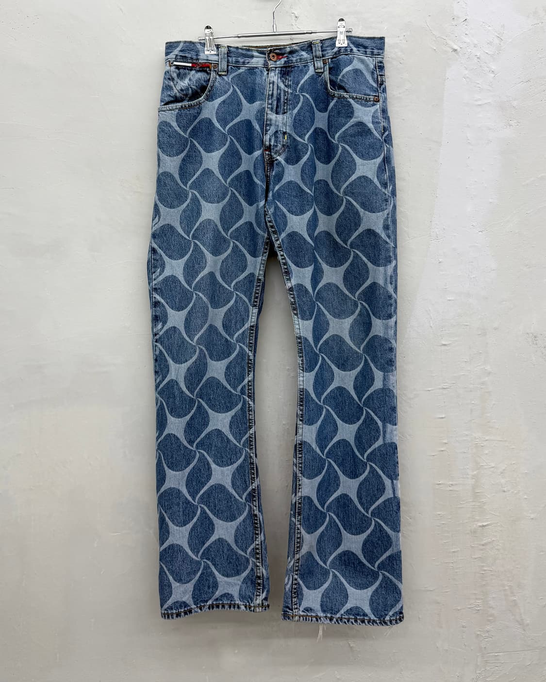 타미힐피거 프린티드 세미 플레어 데님 팬츠 상품이미지1