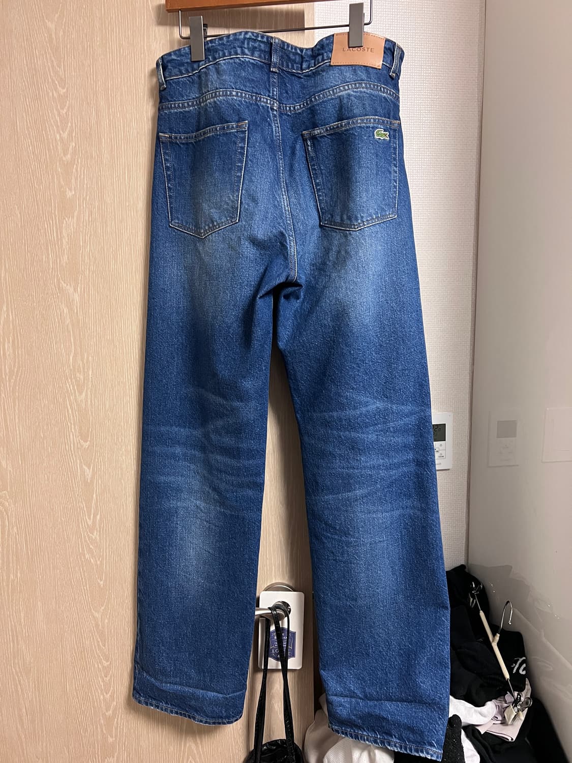 라코스테 스트레이트핏 데님 32사이즈 팝니다. 상품이미지4