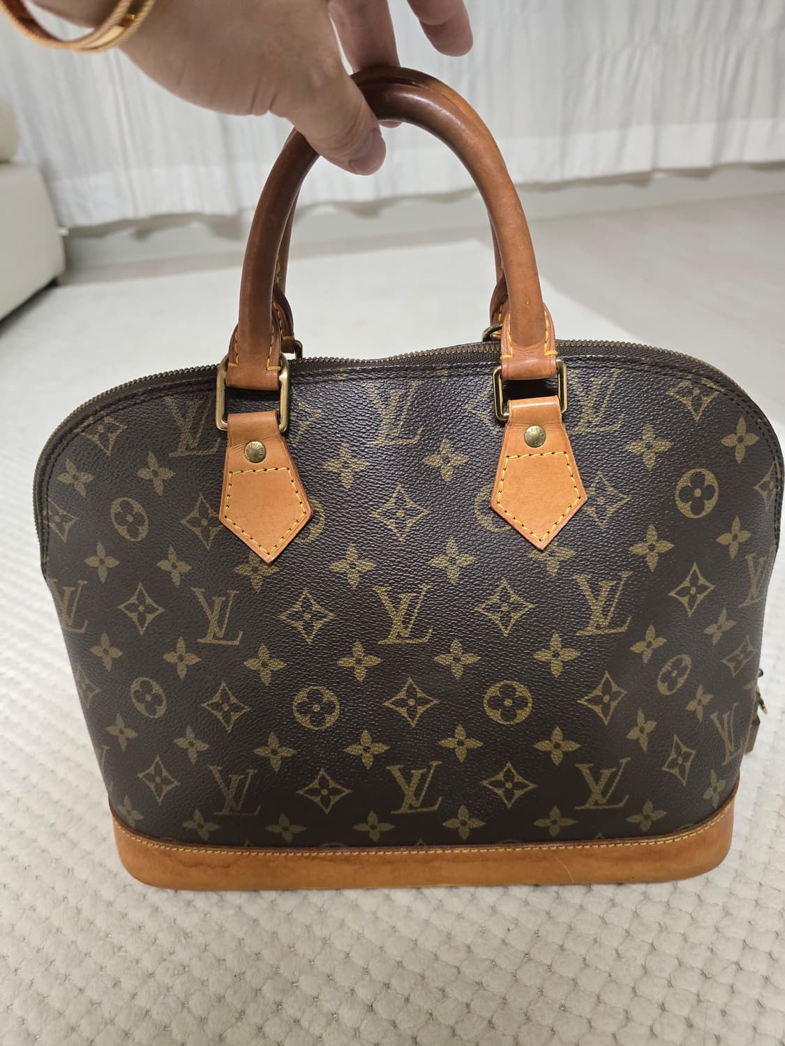 루이비통 알마 MM 모노그램 정품 / 최저가 / 데일리 급처 상품이미지2