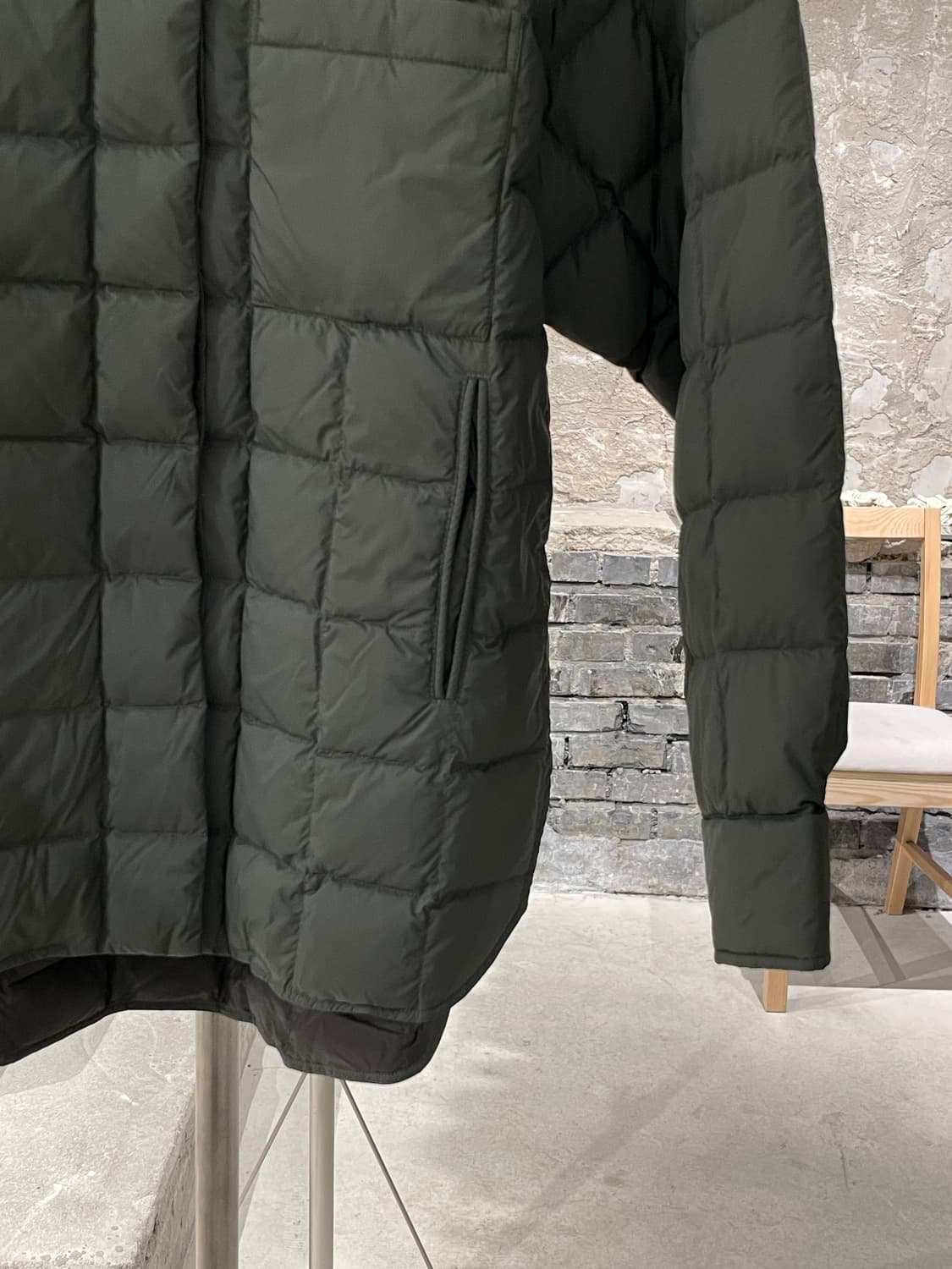 이엔키 이엔키 카키 히든 버튼 덕 다운 퀼팅 자켓 상품이미지5