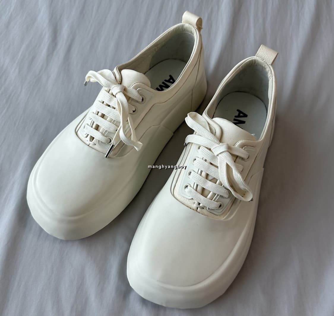 엠부쉬 벌커 나이즈드 하이브리드 레이스업 슈즈
 상품이미지4