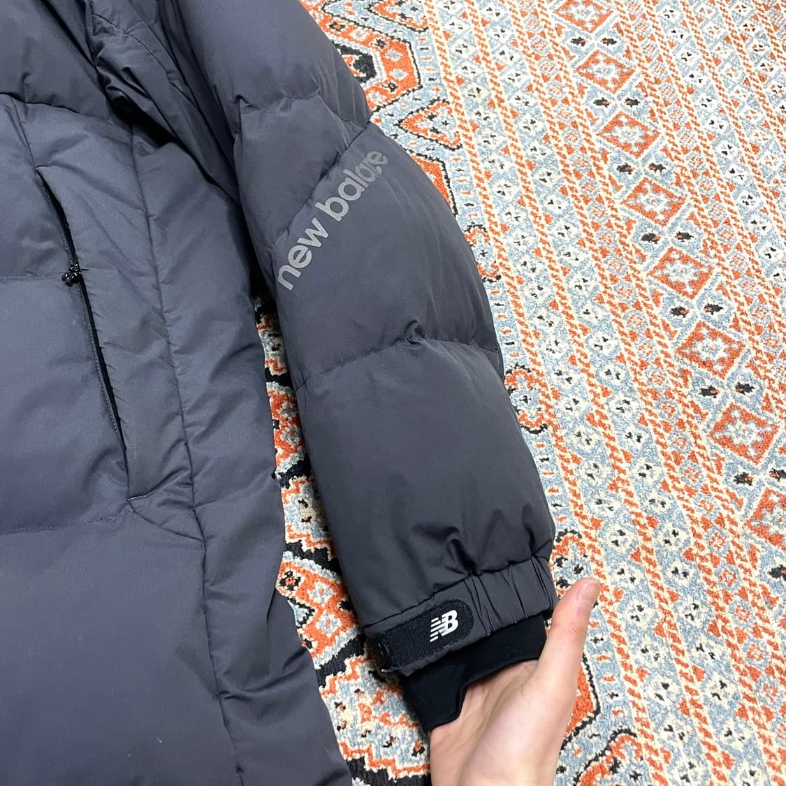 뉴발란스 차콜 덕다운 롱패딩 점퍼 남성M 상품이미지4