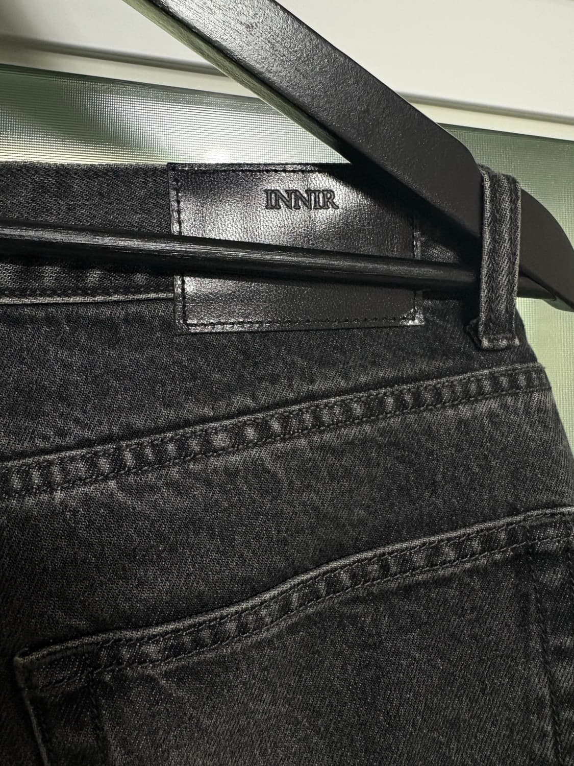252 RELAXED FLARE DENIM JEANS 이니어 innir 상품이미지4