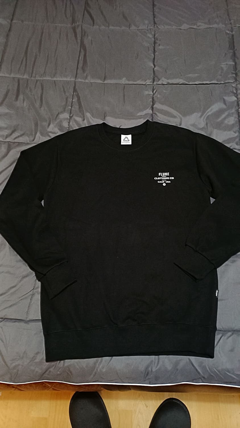 플루크 긴팔 실측100 가슴54 기장72 상품이미지1