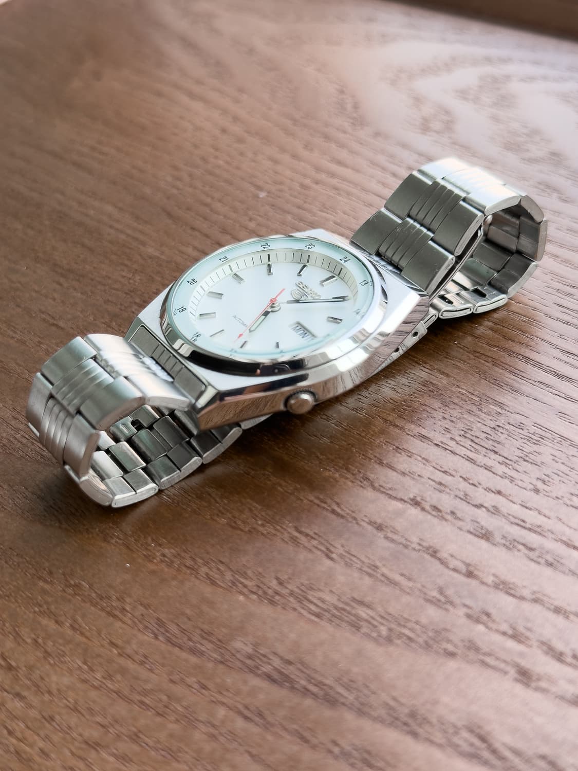 [초희귀] 70s 세이코 5 화이트 파일럿 -24시간 이너트랙 레드 포인 상품이미지6