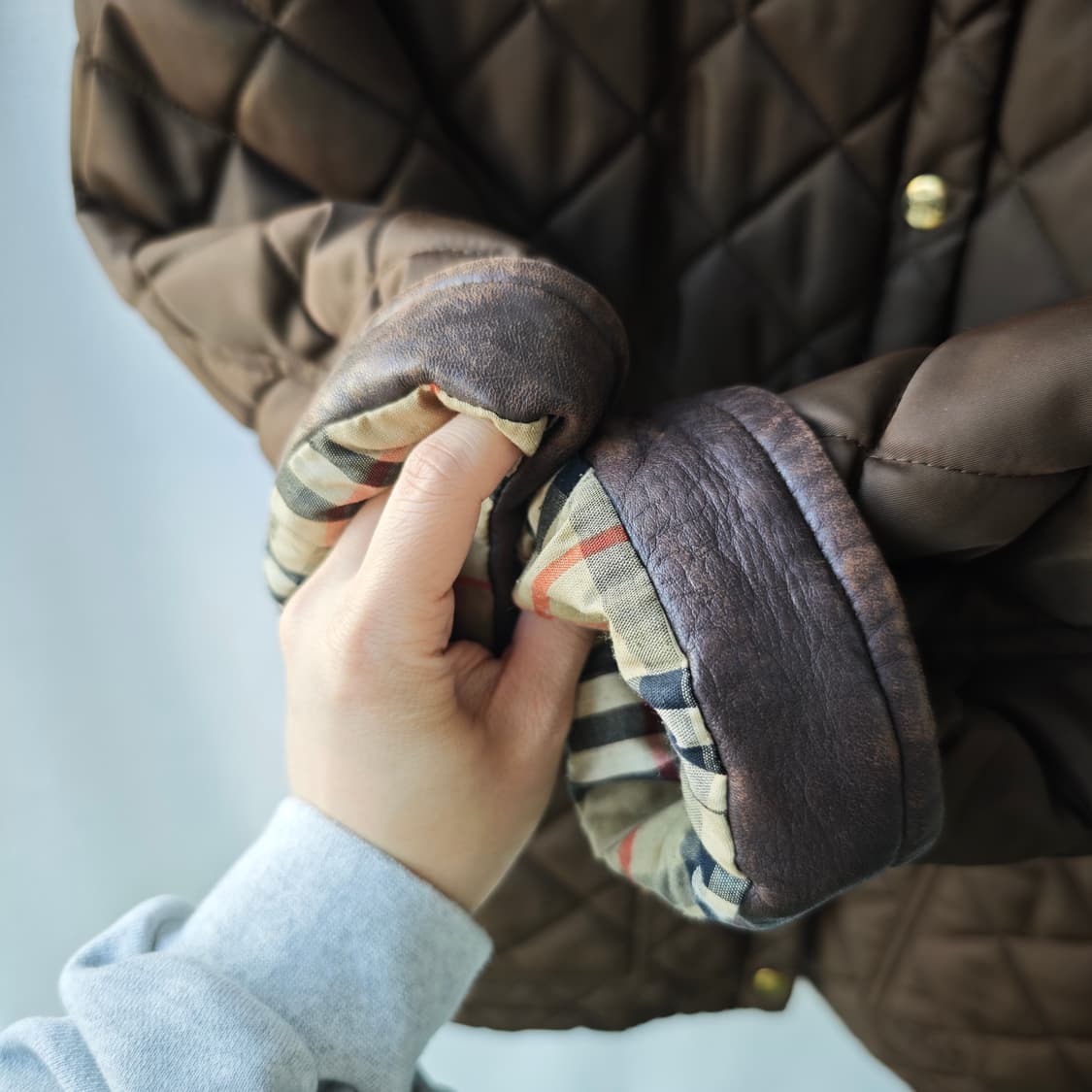 버버리 프로섬 레더 포인트 금장 버튼 다이아몬드 퀼팅 자켓 브라운 46 상품이미지6