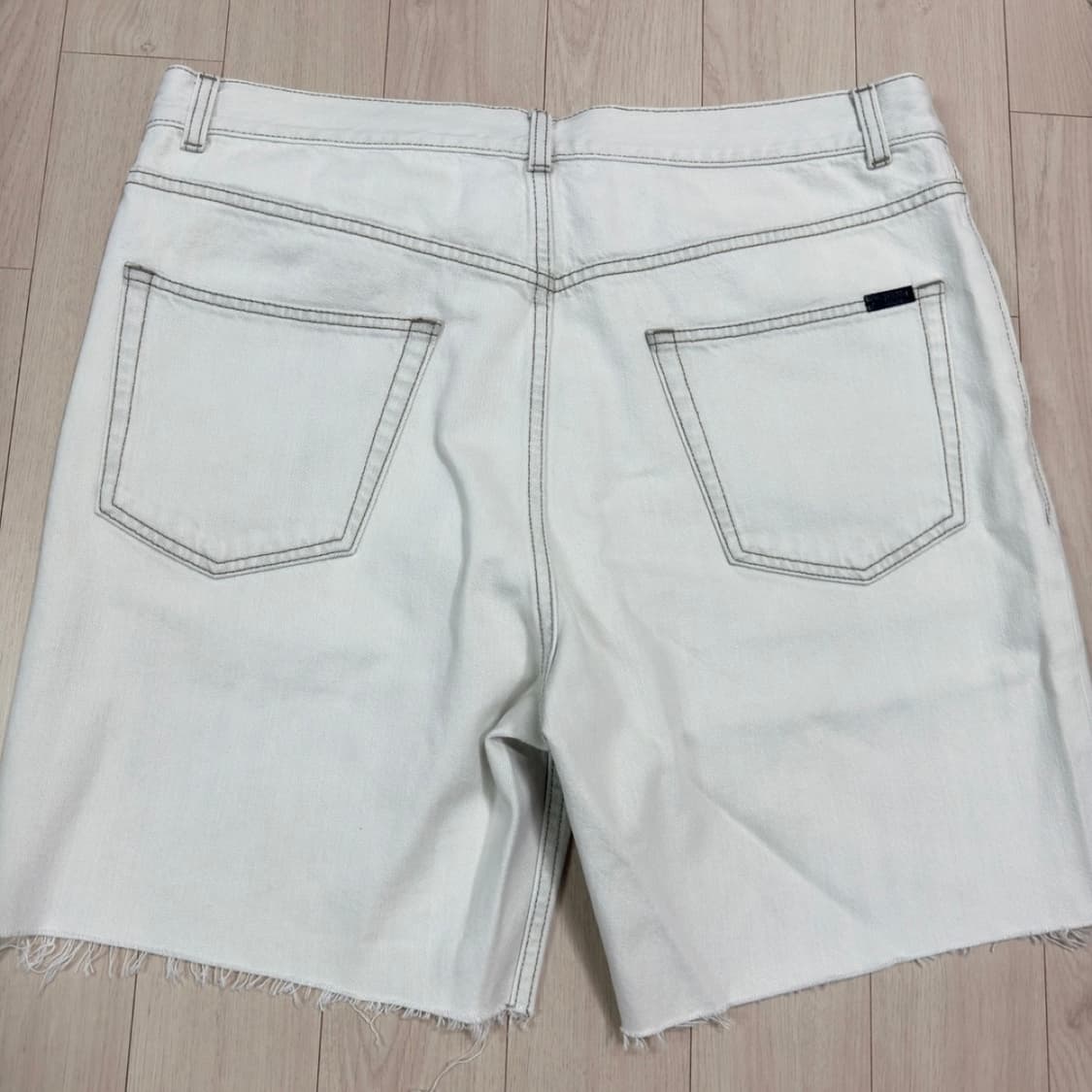 SAINT LAURENT 생로랑 데님 반바지 새상품 상품이미지2