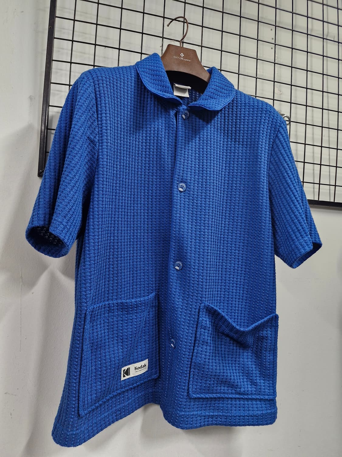 100L 코닥 브라이스 니트 반팔 셔츠 자켓 블루. 상품이미지2