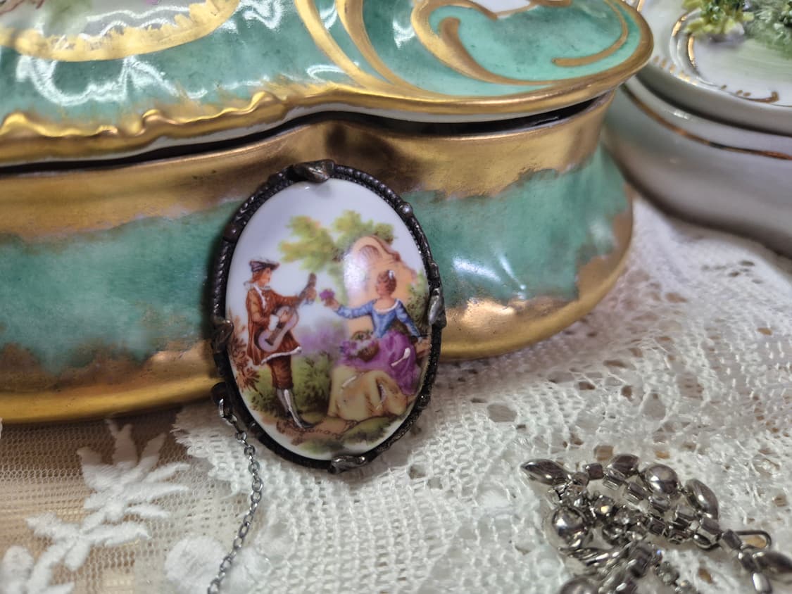 vintage)1950s 빈티지 리모지 연인 포슬린 핸드페인팅 브로치 상품이미지6