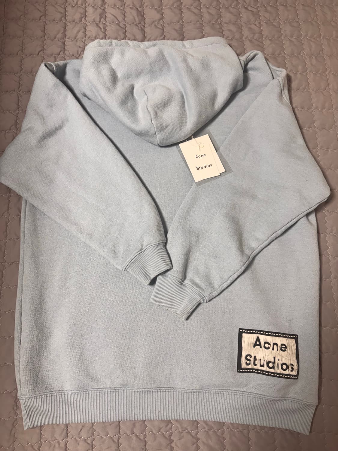 아크네 스튜디오 리버스 라벨 후드 S 파우더 블루 상품이미지1