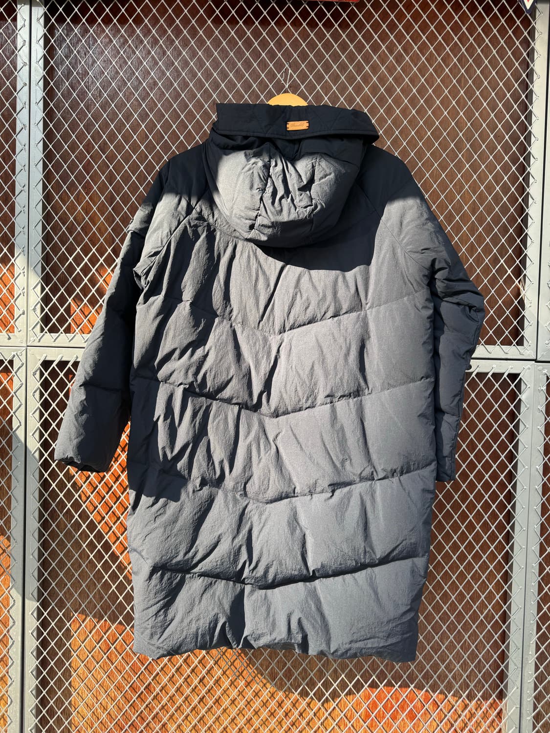 써스데이아일랜드 네이비 자수 덕다운 롱 패딩 S 상품이미지6